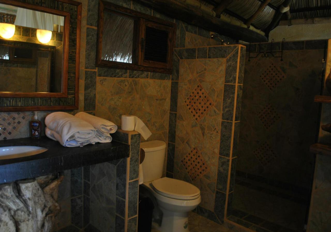 Eco Hotel Tahawi Ajijic Exteriör bild